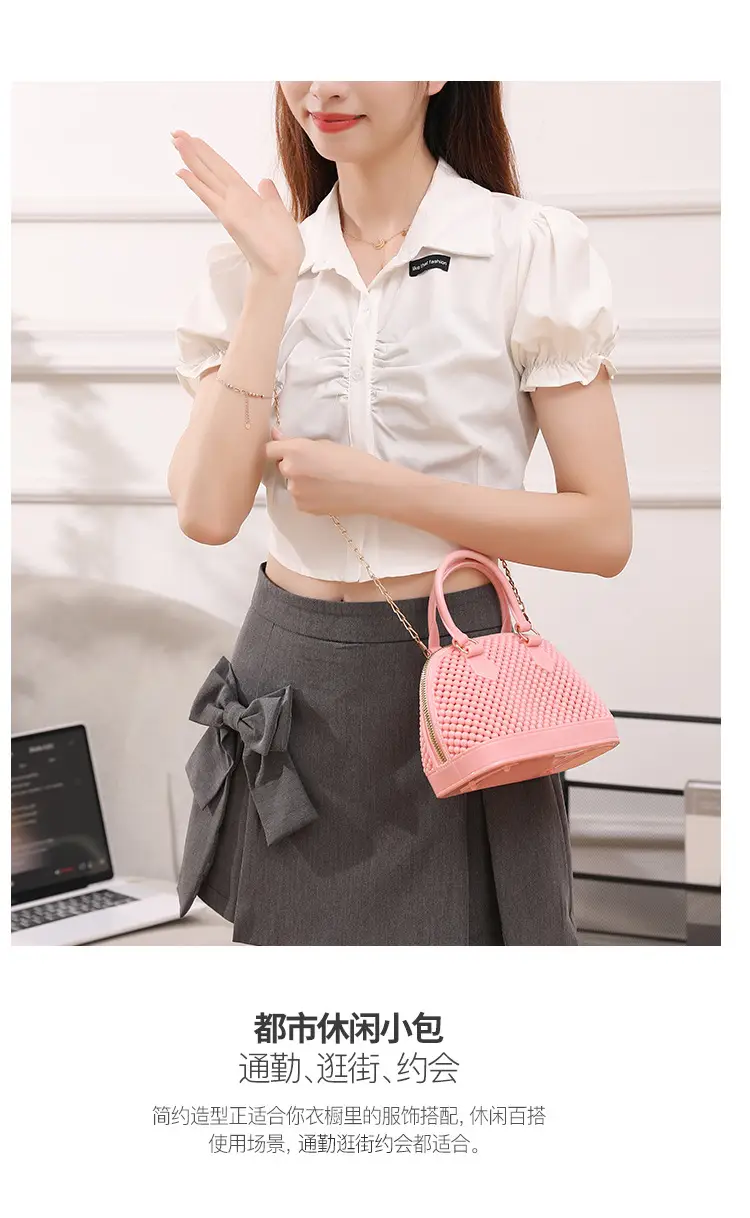 Red Jelly Textured Crossbody Bag with Chain — feature 10