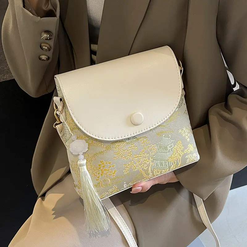 Korean Style Embroidered Crossbody Bag Women's Ins Mori Style - Image 7