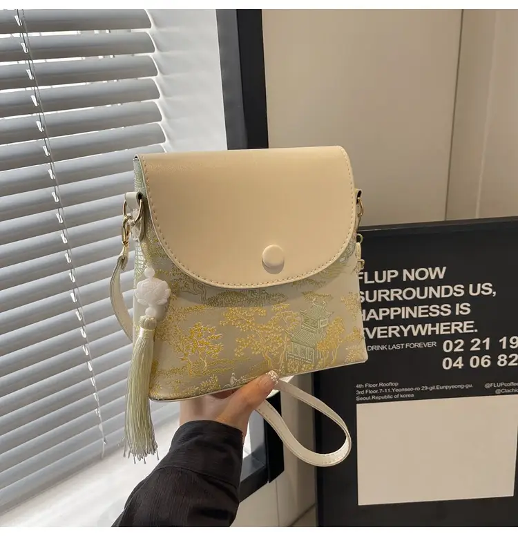 Korean Style Embroidered Crossbody Bag Women's Ins Mori Style — feature 25