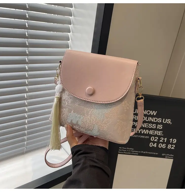 Korean Style Embroidered Crossbody Bag Women's Ins Mori Style — feature 26