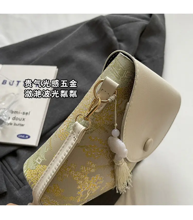 Korean Style Embroidered Crossbody Bag Women's Ins Mori Style — feature 5