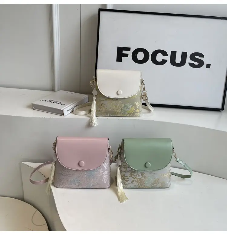 Korean Style Embroidered Crossbody Bag Women's Ins Mori Style — feature 9