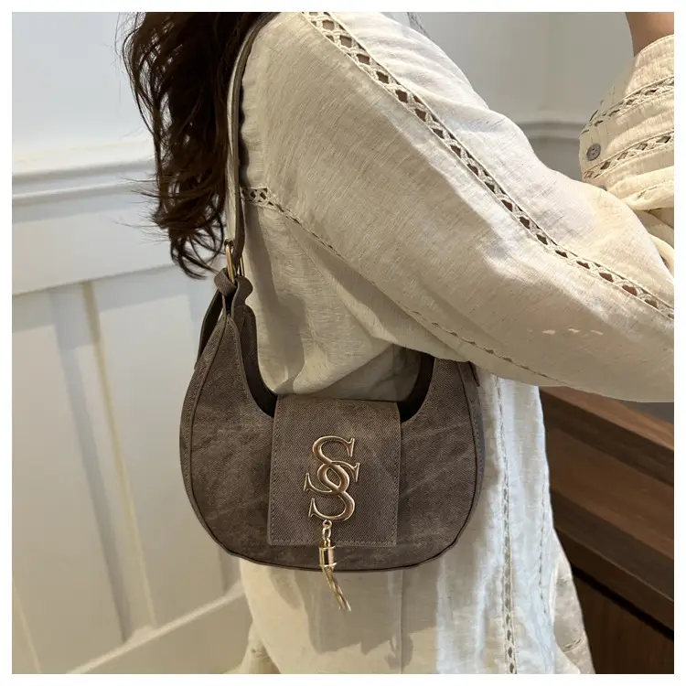 Vintage Niche Shoulder Bag Women 2024 Spring Summer — feature 16