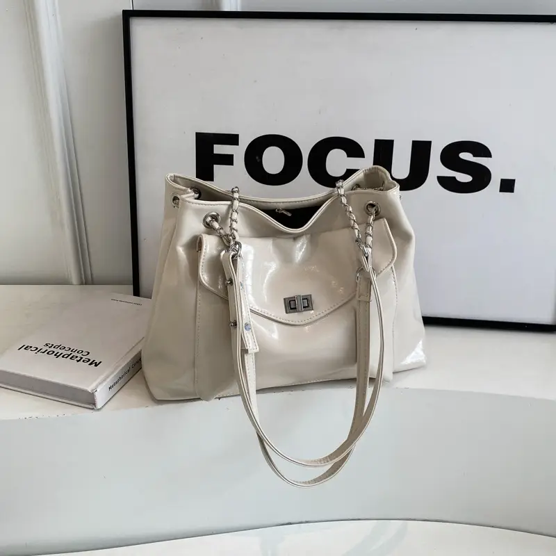 Silver Chain Messenger Bag for Women 2024