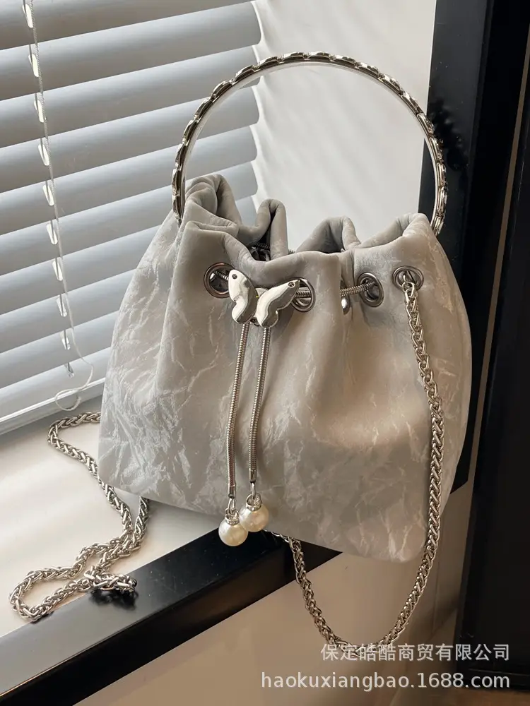 Diamond Encrusted Women's Chain Crossbody Bag - Image 13