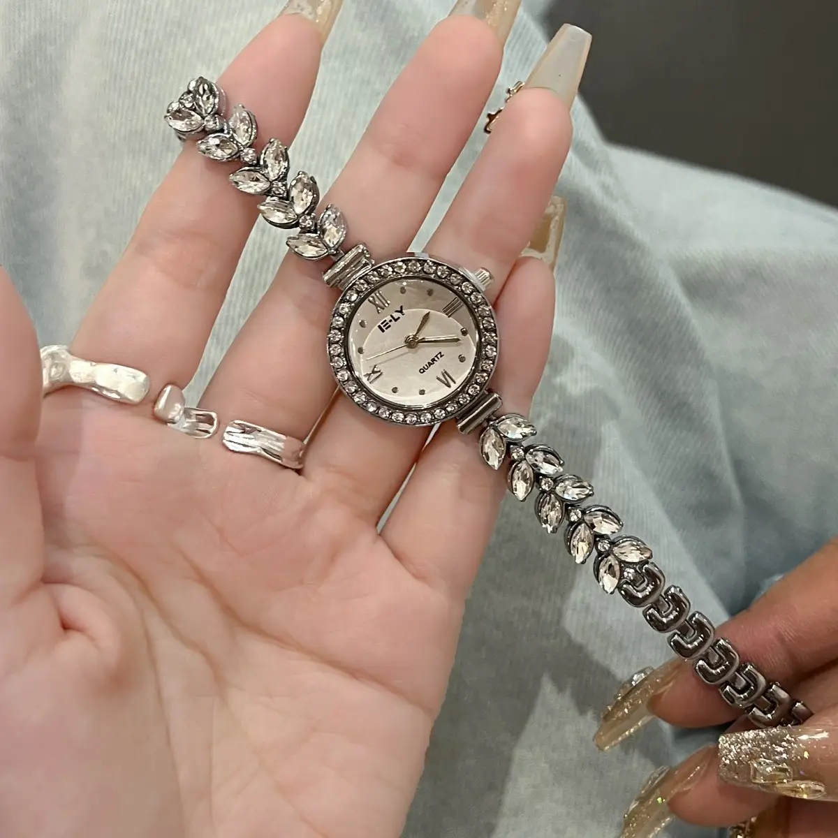 Mermaid Watch for Women Small Golden Spike Luxury