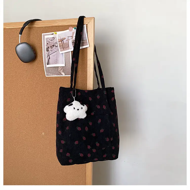 Strawberry Printed Women's Shoulder Bag Summer — feature 13