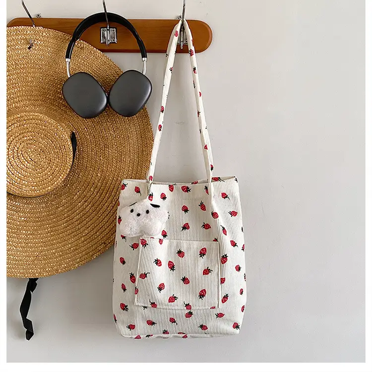 Strawberry Printed Women's Shoulder Bag Summer — feature 17