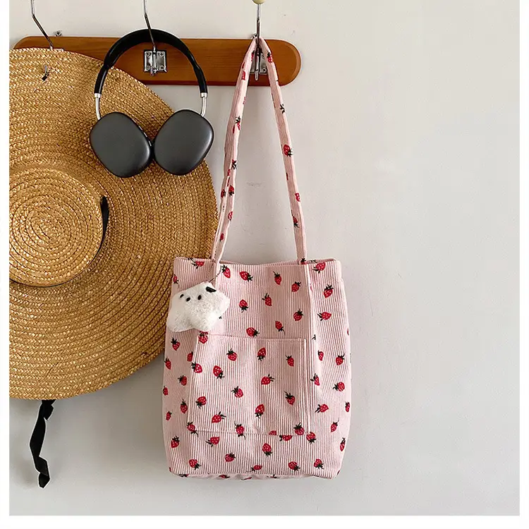 Strawberry Printed Women's Shoulder Bag Summer — feature 18