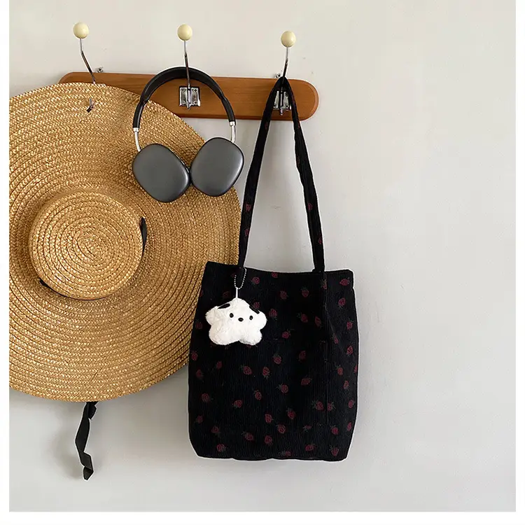 Strawberry Printed Women's Shoulder Bag Summer — feature 20