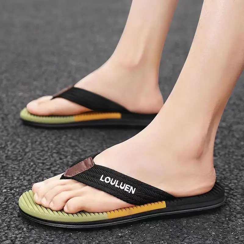 Cross-border flip-flops men's trendy outwear flip-flops summer beach shoes in stock wholesale men slippers