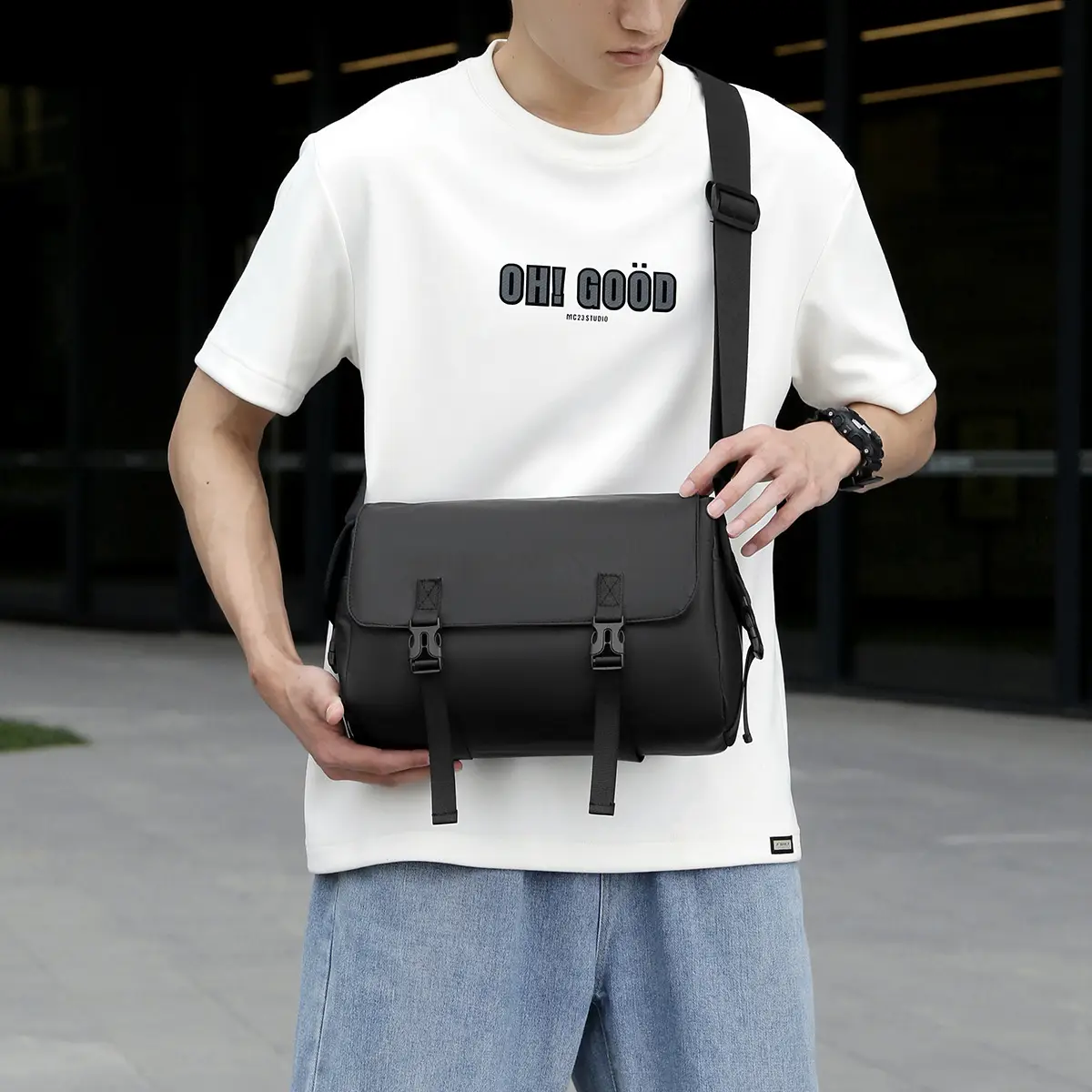 Waterproof Men's Shoulder Messenger Bag Black Large Capacity - Image 7