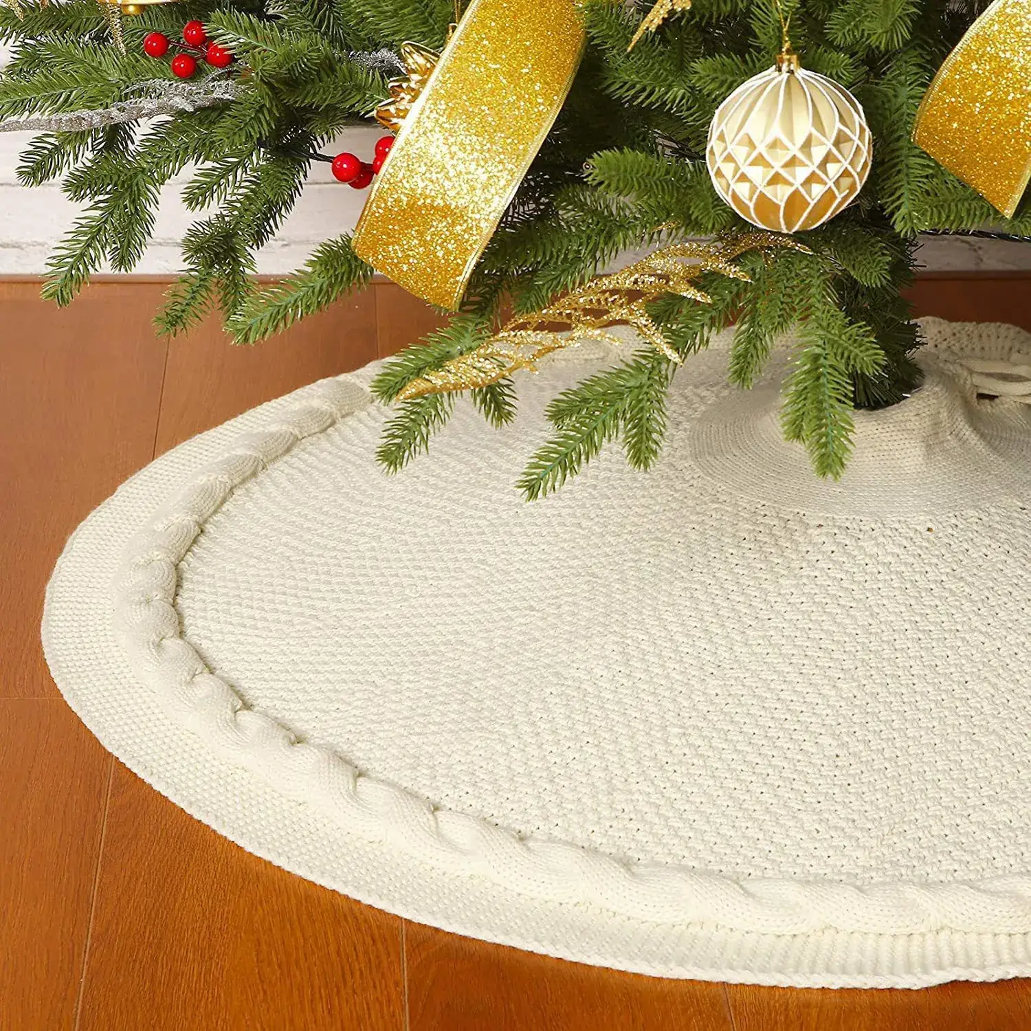 Red Knitted Christmas Tree Apron 48x122cm - Image 4