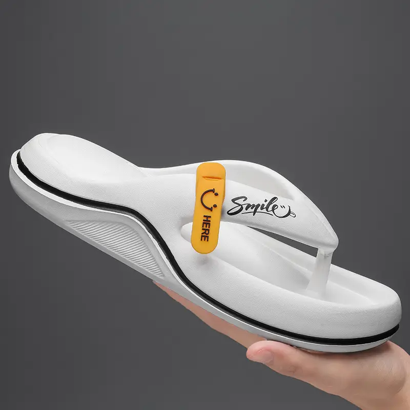 Men's Flip-Flops That Feel Like Stepping on Shit, 2025 Summer Thick-Soled Wear-Resistant Beach Sandals, Non-Slip Soft-Soled High-End Men's Slippers