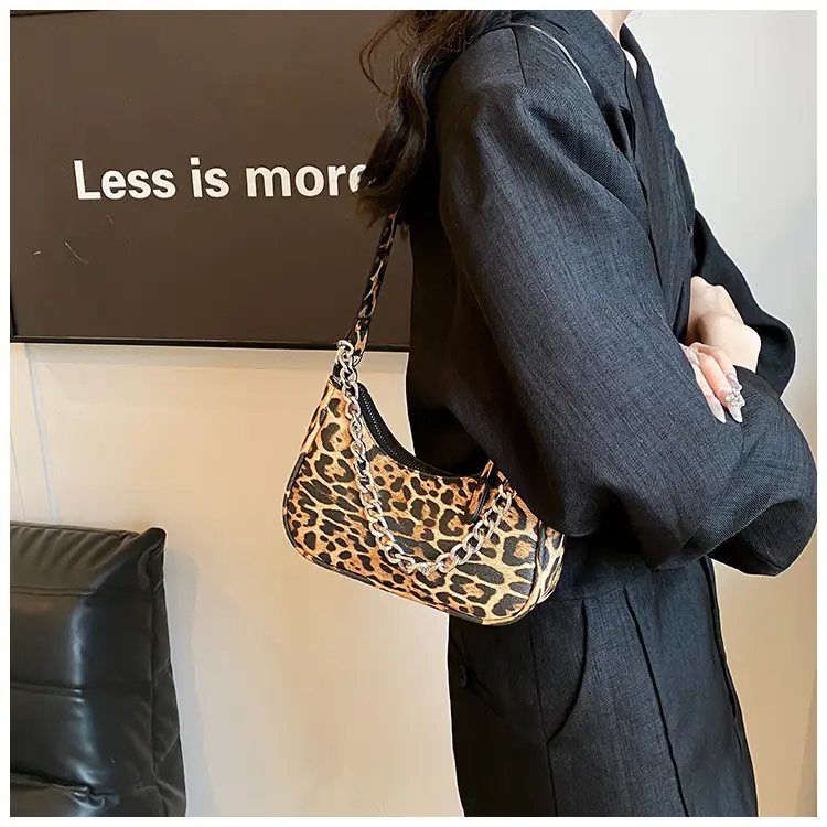 Leopard Print Women's Shoulder Crossbody Bag 2024 — feature 16