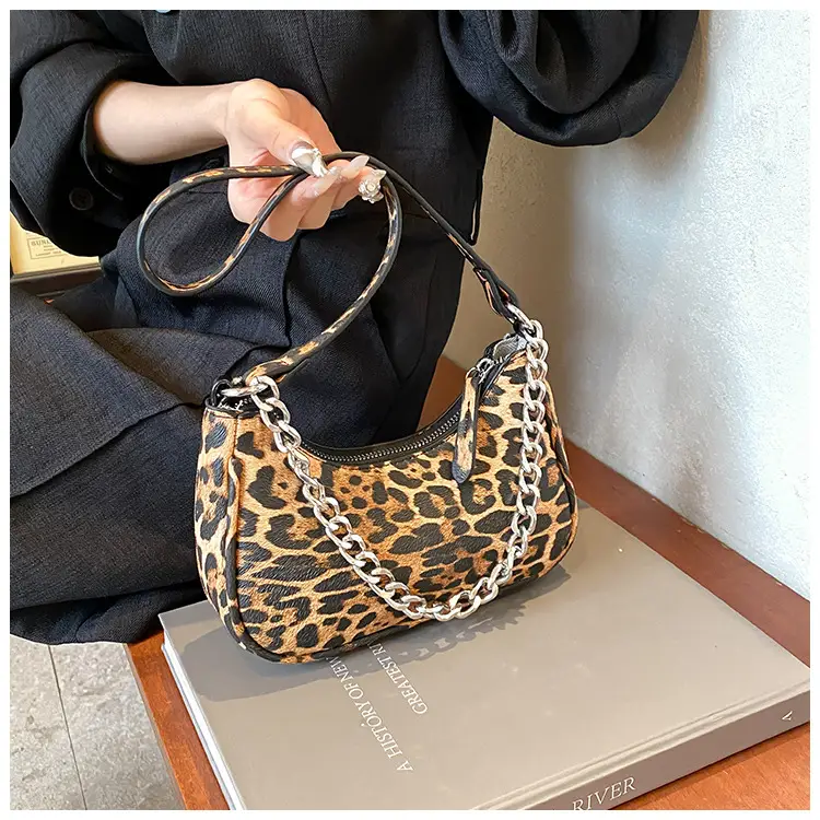 Leopard Print Women's Shoulder Crossbody Bag 2024 — feature 27