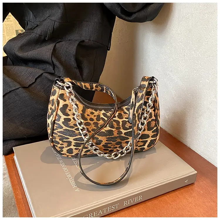Leopard Print Women's Shoulder Crossbody Bag 2024 — feature 28
