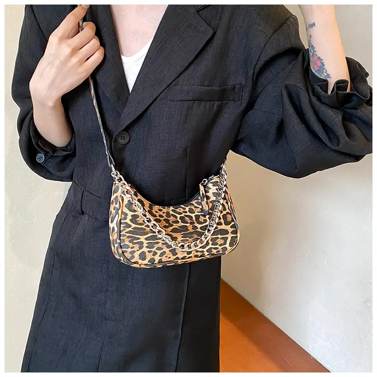 Leopard Print Women's Shoulder Crossbody Bag 2024 — feature 33