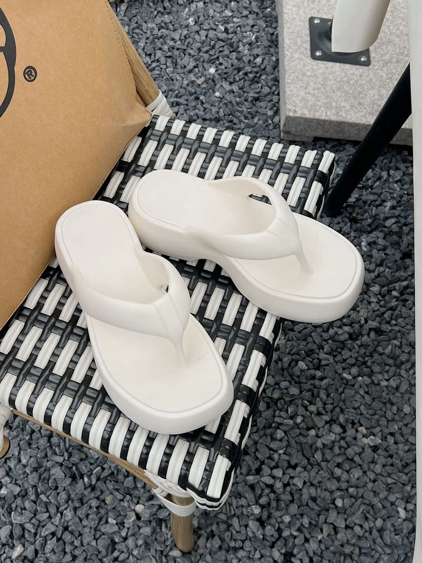 2024 Women's EVA Beach Flip-Flops Thick Soled Sandals