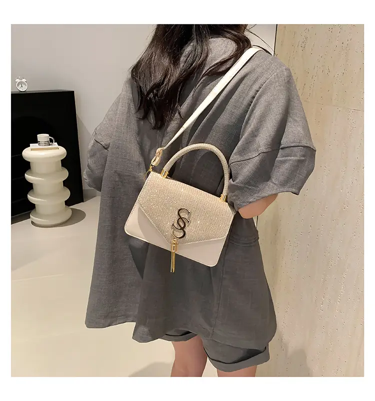 Black S-Logo Shoulder Bag for Women 2024 Spring Summer — feature 22