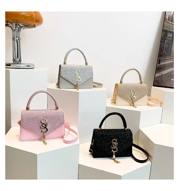 Black S-Logo Shoulder Bag for Women 2024 Spring Summer — feature 31