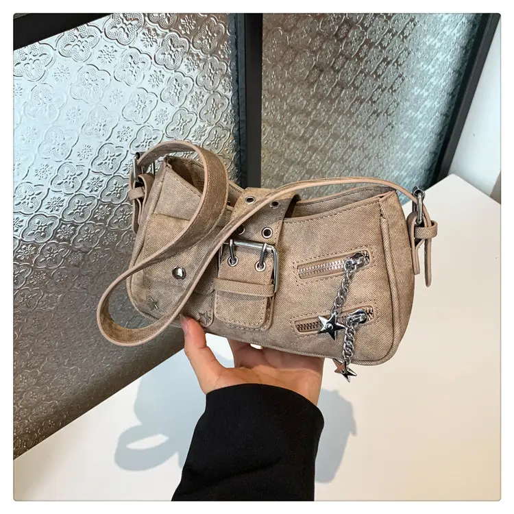 Niche High-End Small Square Bag 2024 Summer — feature 26
