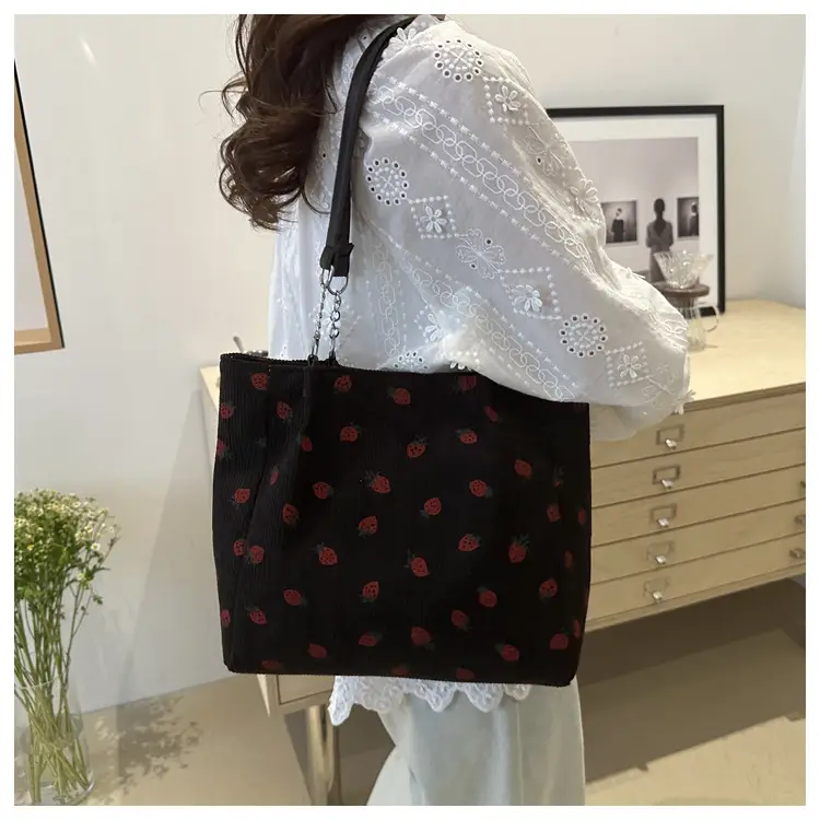 Strawberry Printed Women's Shoulder Bag 2024 - Image 8