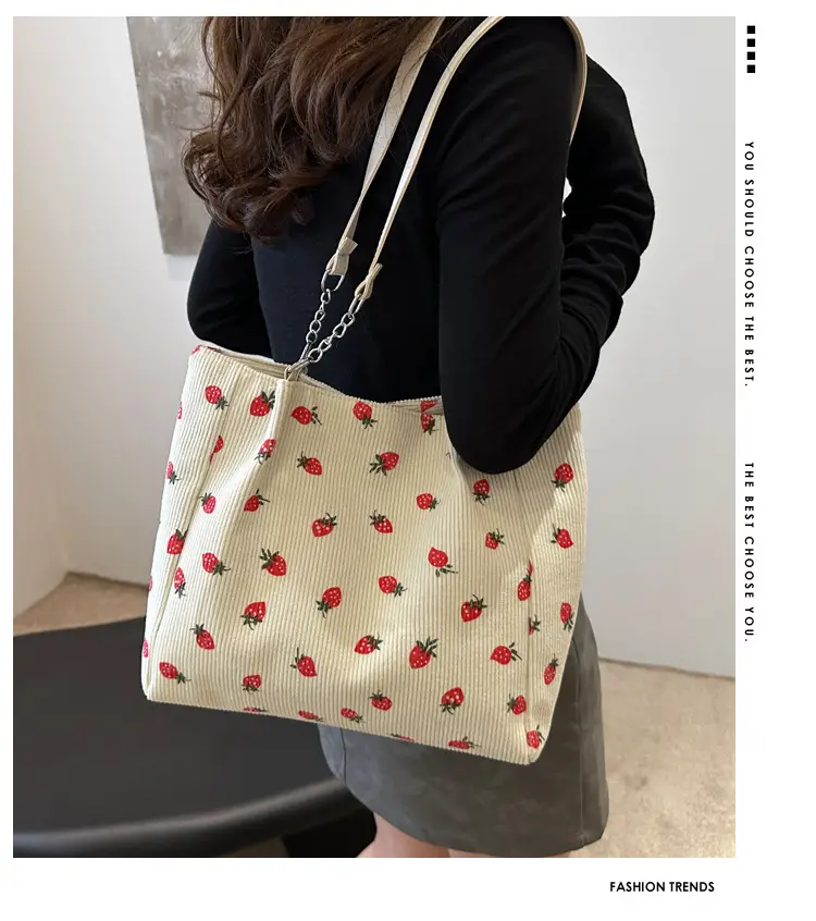 Strawberry Printed Women's Shoulder Bag 2024 — feature 2