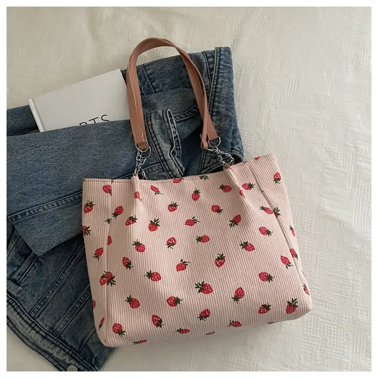 Strawberry Printed Women's Shoulder Bag 2024 — feature 23