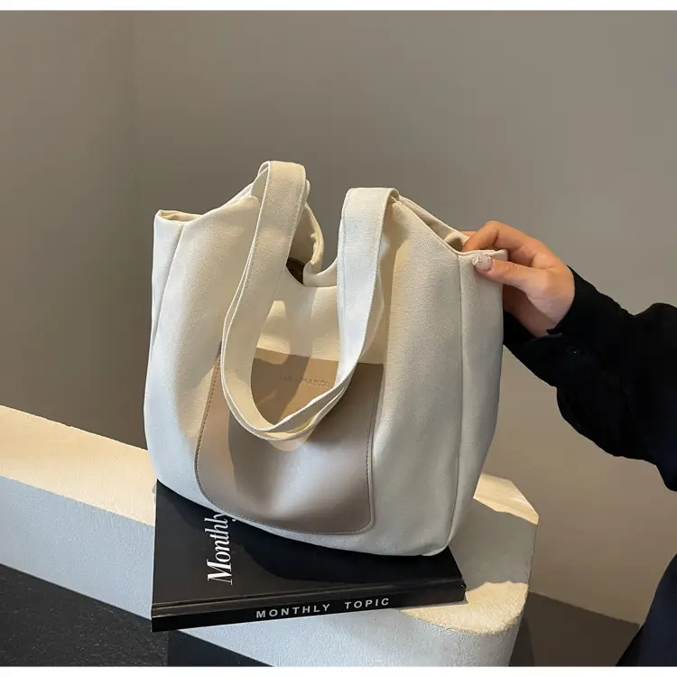 Women's Black Canvas Shoulder Bag 2025 — feature 13