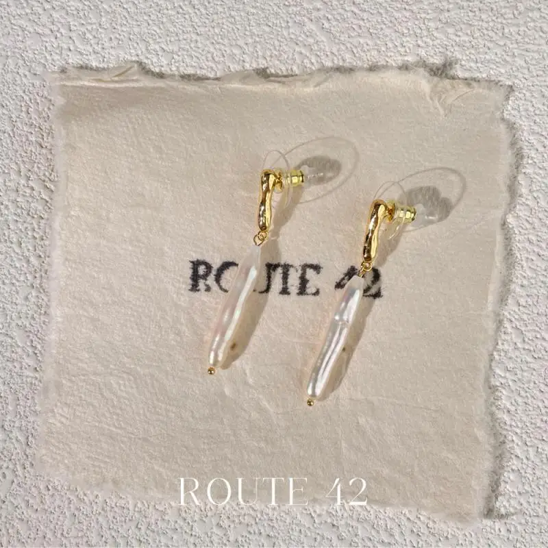 Natural Freshwater Pearl Earrings Gold Plated - Image 3