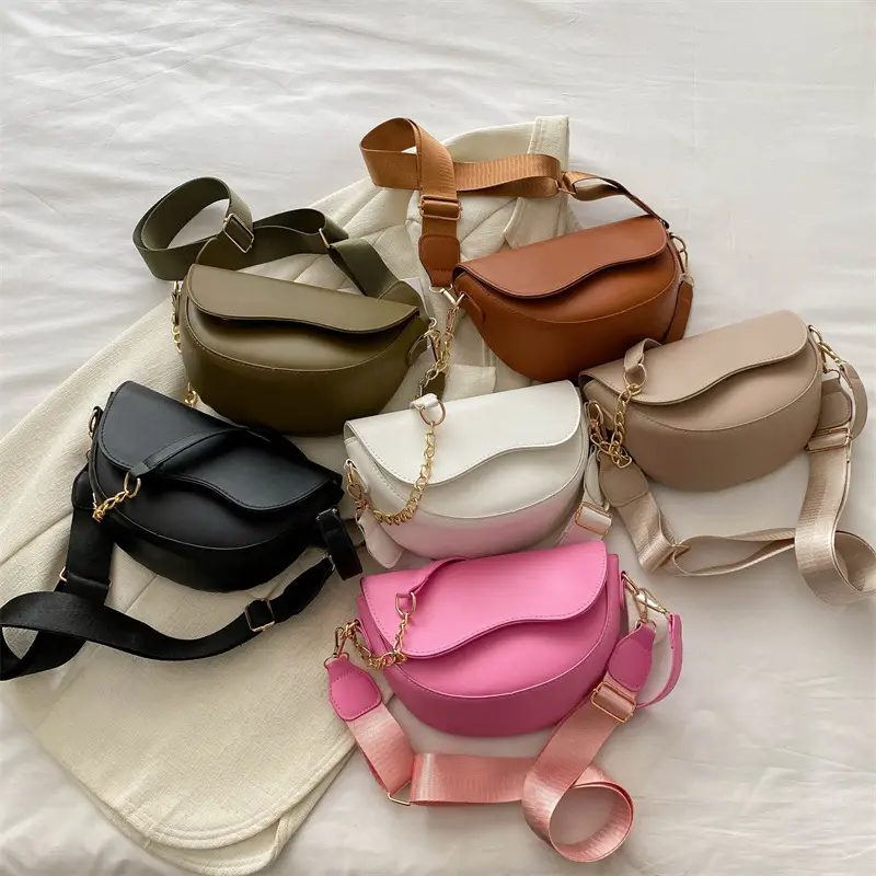 Pink Retro Crossbody Bag with Chain Strap - Image 10