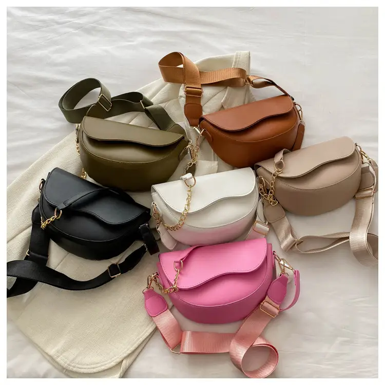 Pink Retro Crossbody Bag with Chain Strap — feature 35