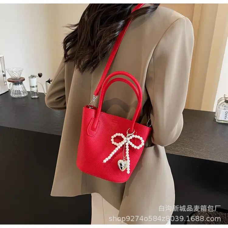 Vintage Pearl Handbag for Women 2026 New Fashion — feature 17