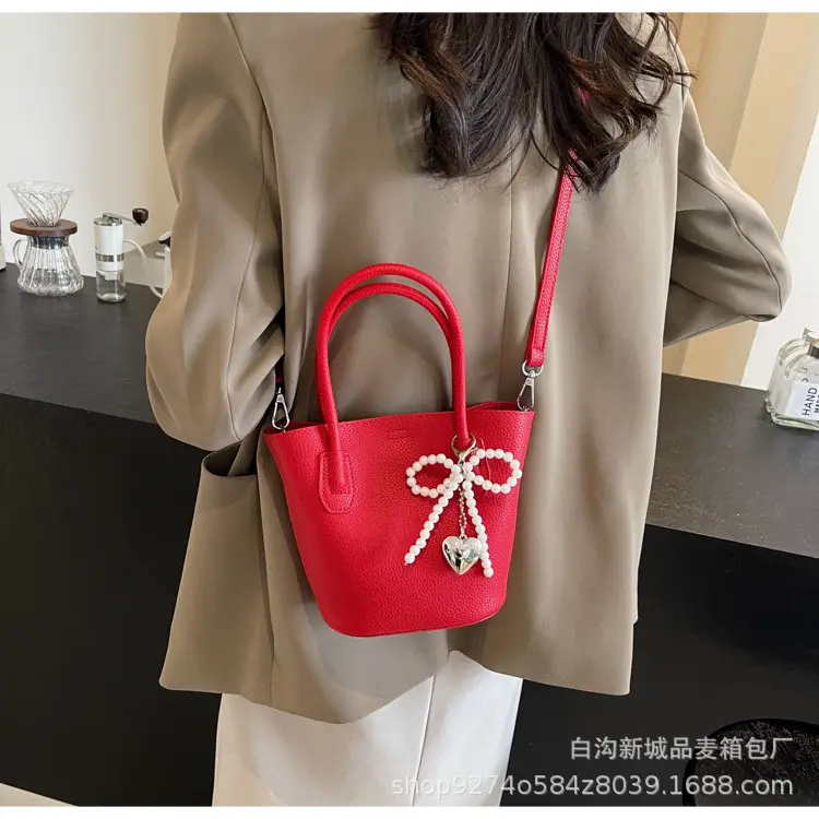 Vintage Pearl Handbag for Women 2026 New Fashion — feature 18
