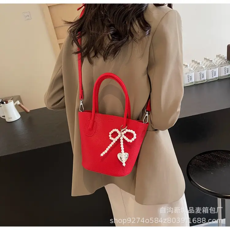 Vintage Pearl Handbag for Women 2026 New Fashion — feature 19