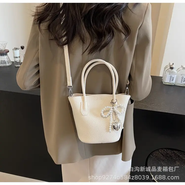 Vintage Pearl Handbag for Women 2026 New Fashion — feature 21
