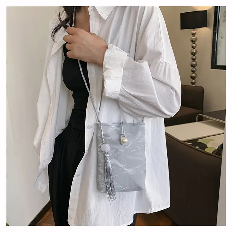 Black White Crossbody Bag for Women Casual Commute — feature 10