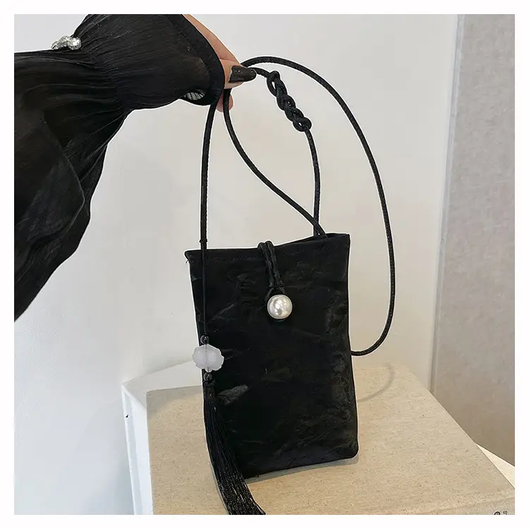 Black White Crossbody Bag for Women Casual Commute — feature 21