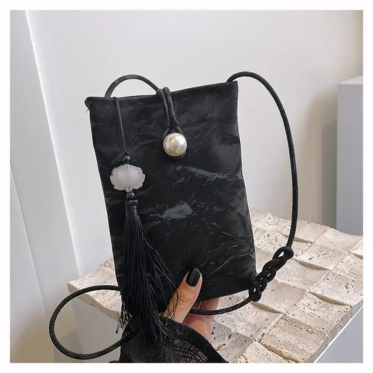 Black White Crossbody Bag for Women Casual Commute — feature 26