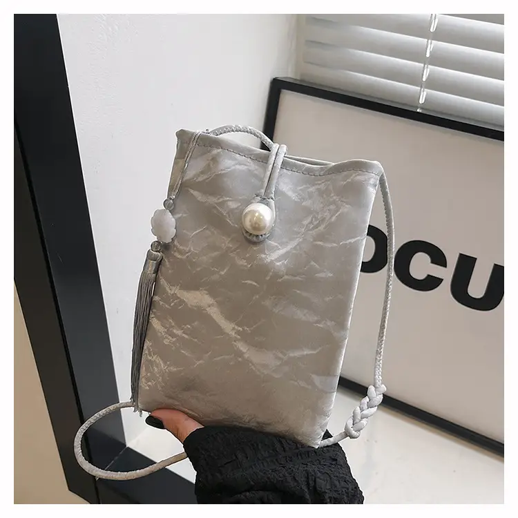 Black White Crossbody Bag for Women Casual Commute — feature 27