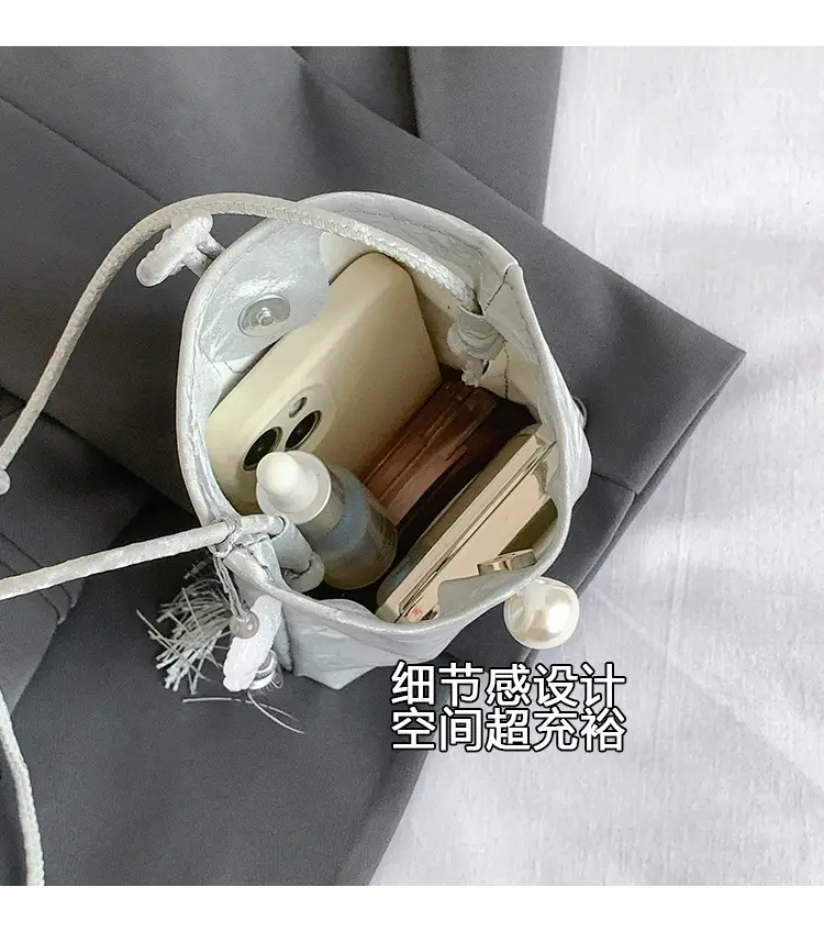 Black White Crossbody Bag for Women Casual Commute — feature 9