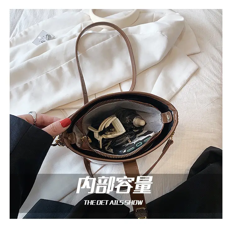 Korean-style Crossbody Bag Women's Beige Black Zipper Buckle — feature 11