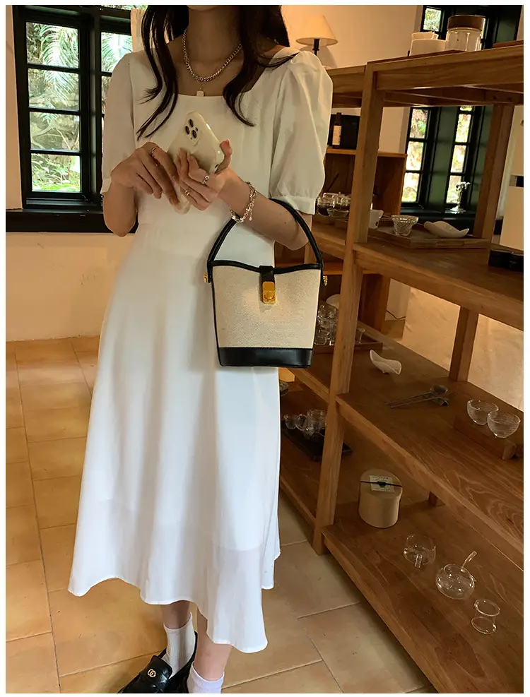 Korean-style Crossbody Bag Women's Beige Black Zipper Buckle — feature 29