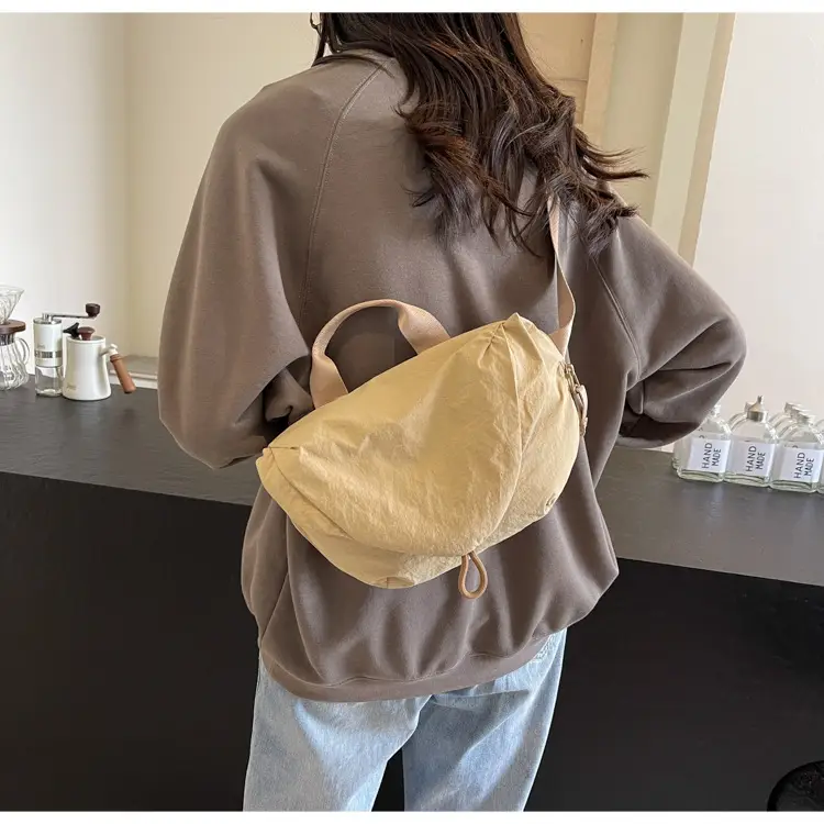 Women's Black Crossbody Bag for Fitness Cycling Wear — feature 27