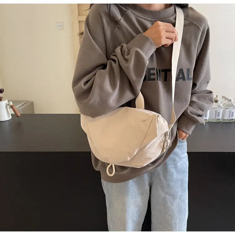 Women's Black Crossbody Bag for Fitness Cycling Wear — feature 30