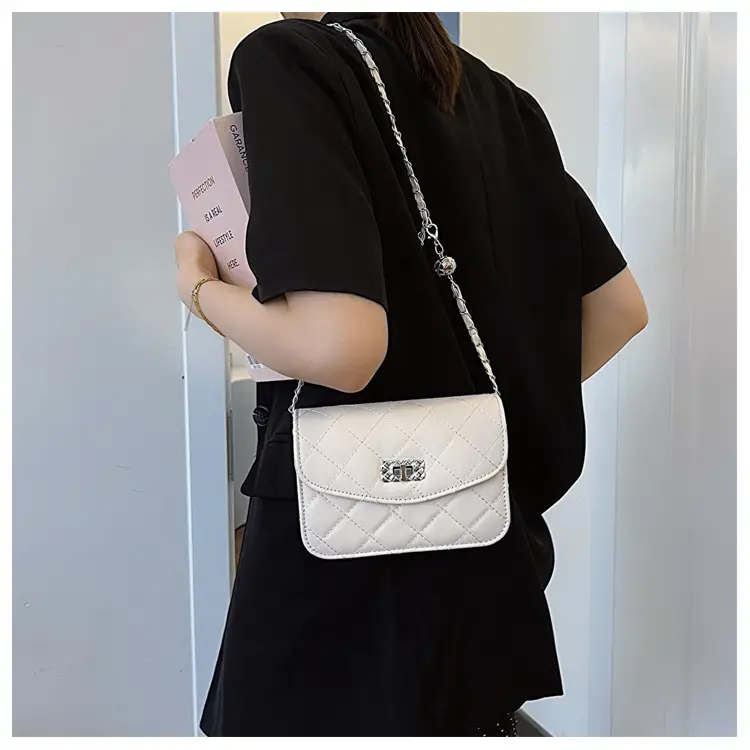 Women's White Chain Crossbody Bag 2024 New — feature 19