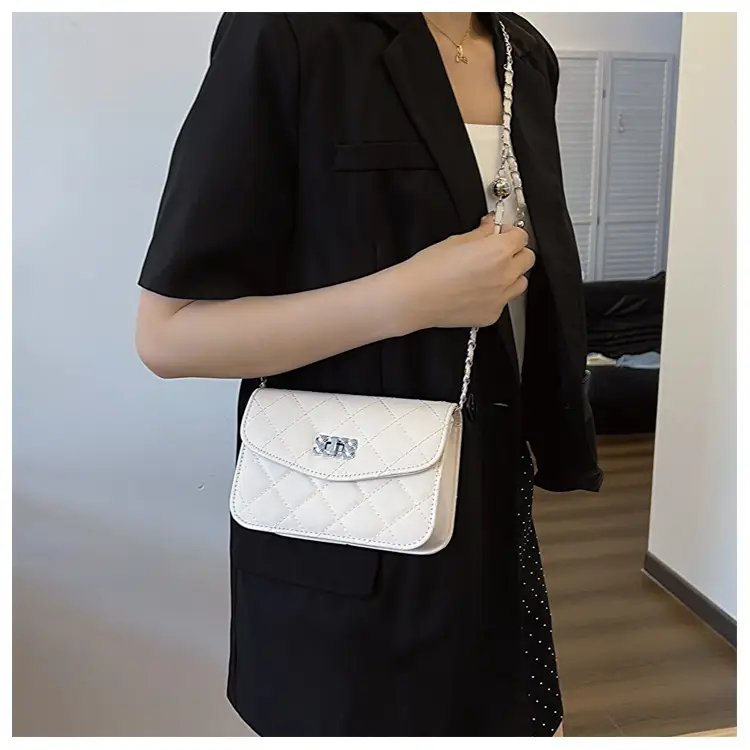 Women's White Chain Crossbody Bag 2024 New — feature 21