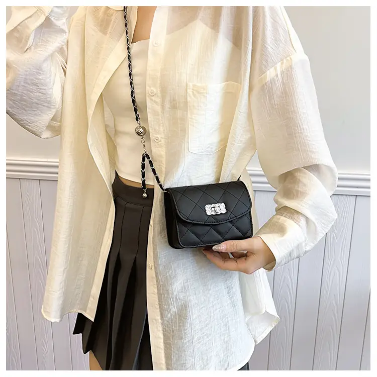 Women's White Chain Crossbody Bag 2024 New — feature 22