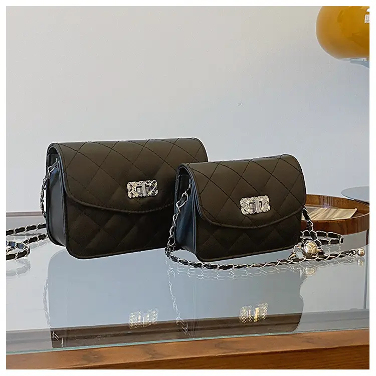 Women's White Chain Crossbody Bag 2024 New — feature 35